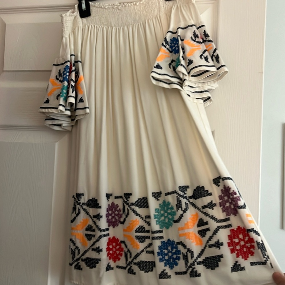 Impeccable pig size small dress
